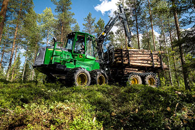 More power and torque with John Deere’s G-Series mid-size forwarders