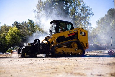 Smart Creep for CAT D3 Loaders Simplifies Attachment Performance